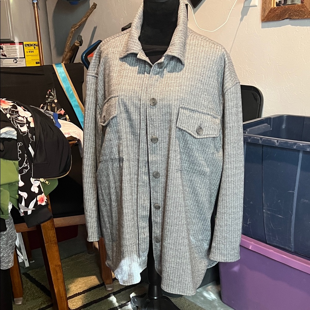 Women’s Gray Button-Up Jacket